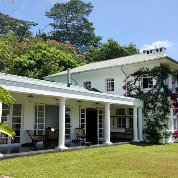 The Planters House, hotel in Haputalegama