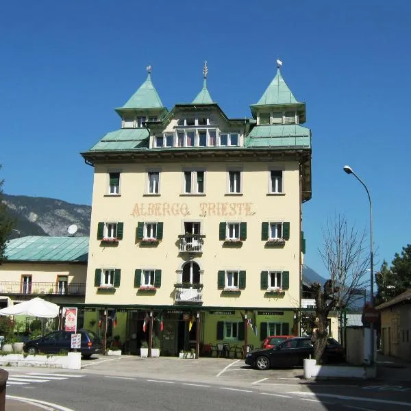 Albergo Trieste, hotel v destinaci Lorenzago