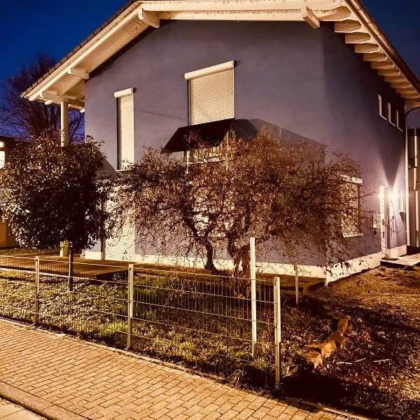 TheBlue Oak Apartments、ルストのホテル