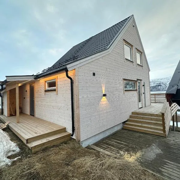 Lyngenfjord Ski-To-Sea, hotel a Ysteby
