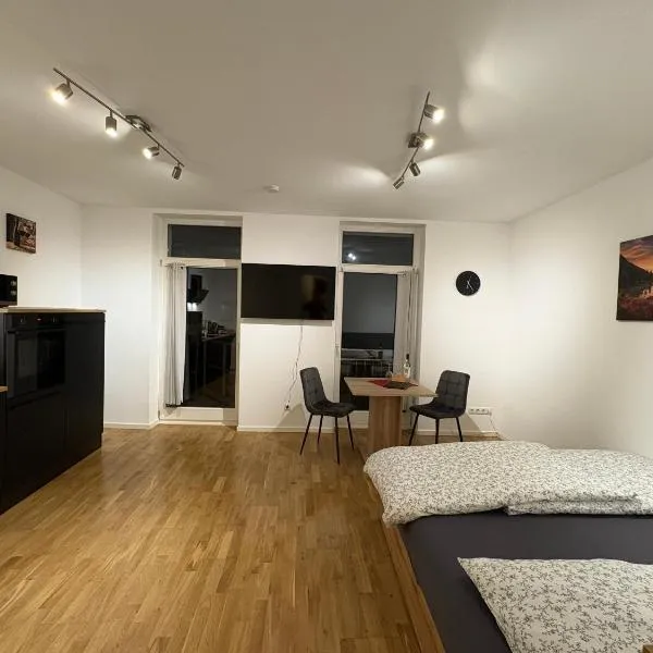 Modernes Serviced Apartment Wohnglück 1, hotel v destinaci Ansbach