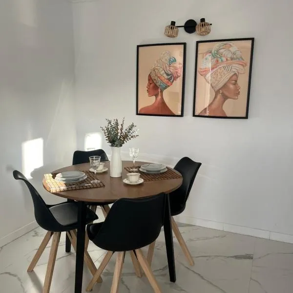 Beautiful and Modern loft、サンミゲル・デ・アボナのホテル