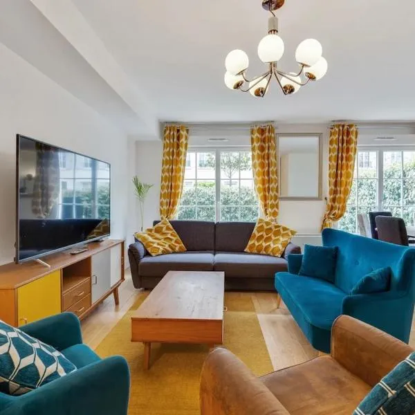 Accommodation closest to Disneyland, hotel in Serris