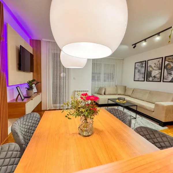 PARK INN, hotel a Lukavica