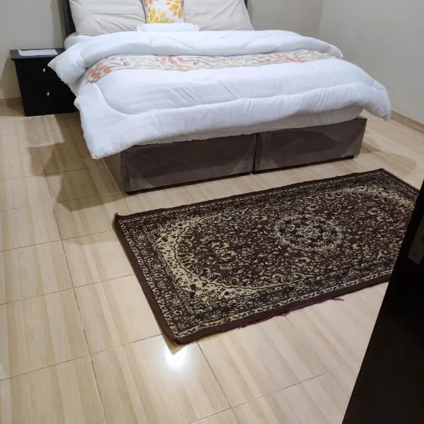 جناح غرفتين وصالة لشخصين مع أطفال الرايس, hotel v mestu Rayyis