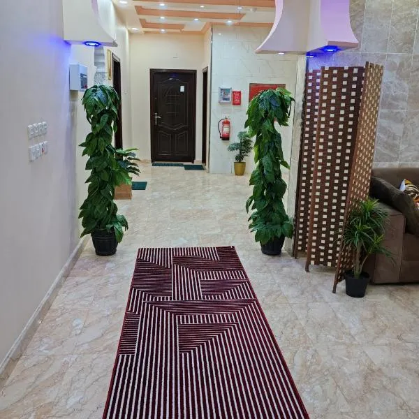 جناح غرفتين وصالة لشخصين مع أطفال الرايس, hotel in Rayyis