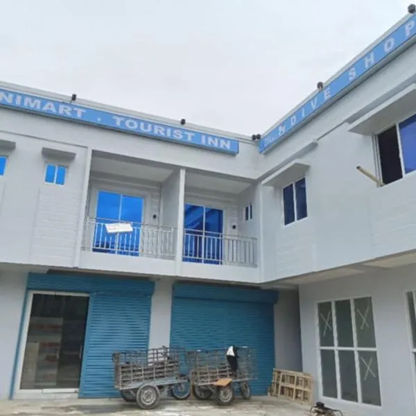 Dos Marias Tourist Inn, hotel en Daanbantayan