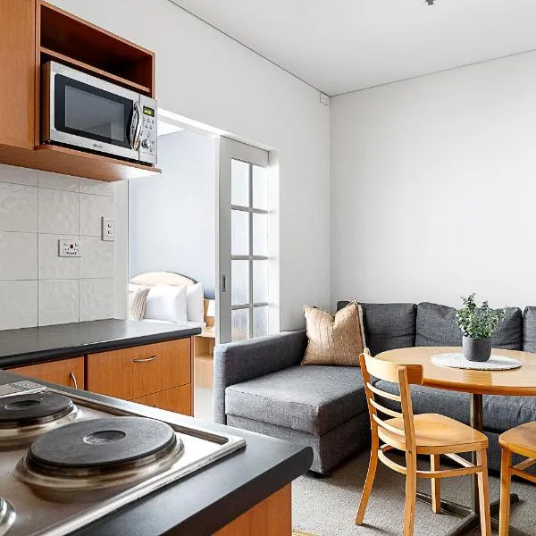 Retreat Horizons - Spacious Perth CBD 1BR, hotel v destinaci Perth