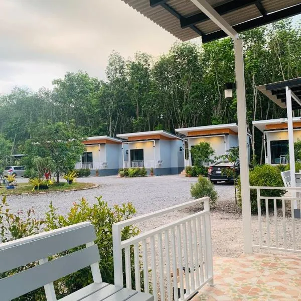 Suanvadee Resort สวนวดี รีสอร์ท, hotel v destinaci Don Sak