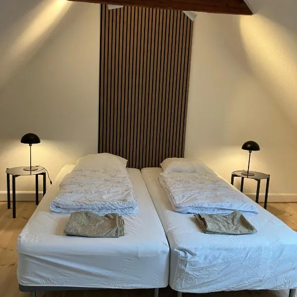 Charmerende byhus midt i Assens, hotel v destinaci Assens