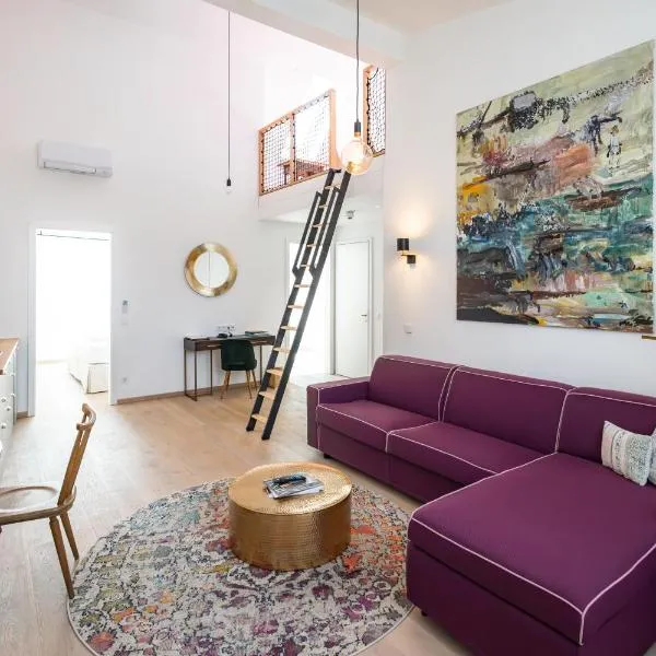 Boutiquehotel Zum Goldenen Hirschen, khách sạn ở Gmunden