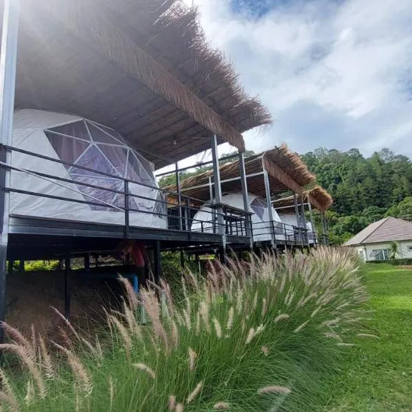 Ploy&Praew โดม 1, hotel v destinaci Ban Sop Mae Klang