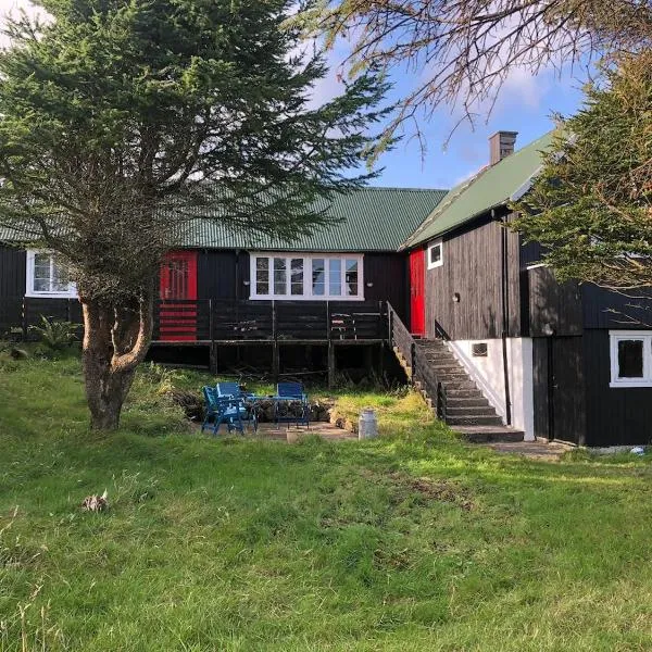 Cosy house in the capital, hotel in Hoyvík