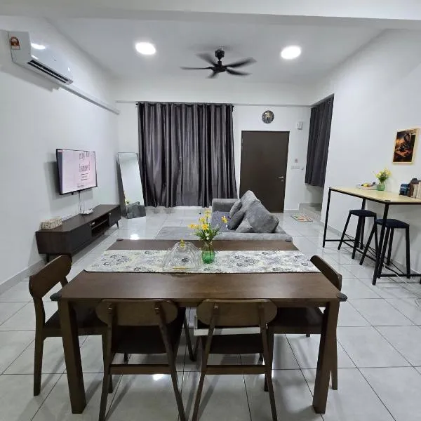 Homestay Iris Puncak Alam l Bersebelahan Hospital UiTM Puncak Alam l Teres 2 Tingkat, hotel in Bandar Puncak Alam