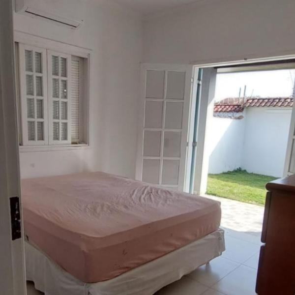 Casa de Praia em Bertioga, São Paulocom Piscina Ar Condicionado Wifi a 500m do Mar - Foto 2