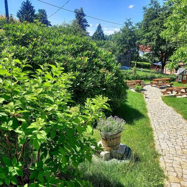 Penzion Pod Sudem - stylové apartmány v Lázních Libverda, hotel u gradu 'Lázně Libverda'