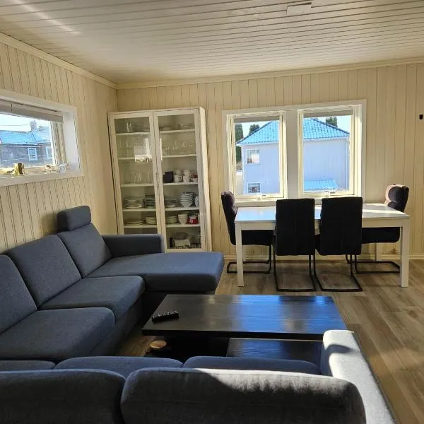 3 bedroom apartment close to Torp airport, hotel in Sandefjord