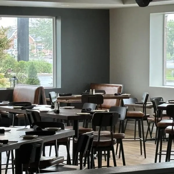 The Lux Hotel & Conference Center, Ascend Hotel Collection, hotel v destinaci Waterloo