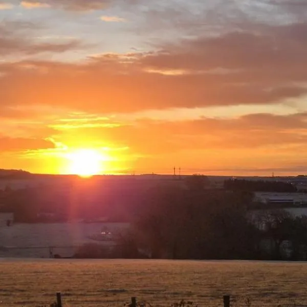 Stonehenge Shepherds Huts, hotel a Durrington