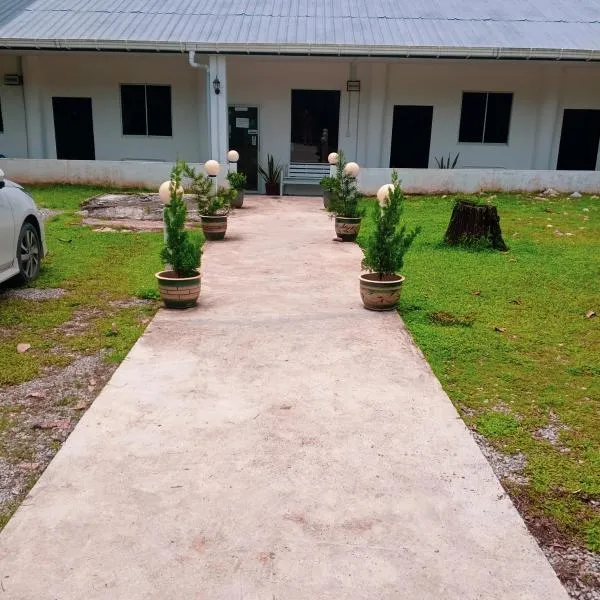 Sukau tomanggong view bed & breakfast, hotel v destinaci Sukau