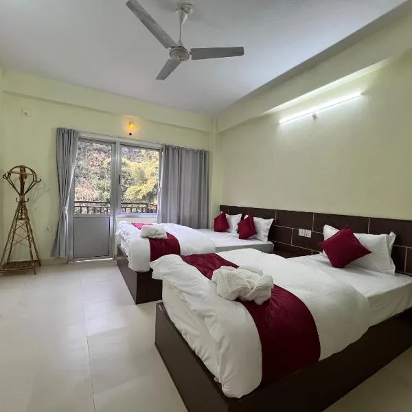 Hotel Karma Inn, hotel v mestu Pokhara