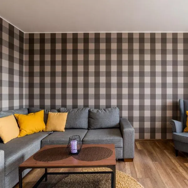 Osiedle Batorego Spacious Apartment, hotel in Poznań