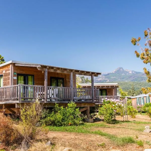 Camping Sole Di Sari، فندق في ساري سولينزارا