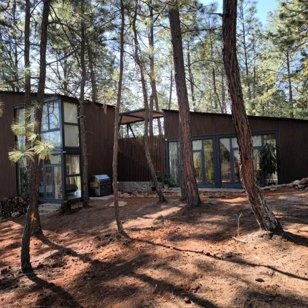 Cabaña Arroyo de los Venados, hotelli kohteessa Atemajac de Brizuela