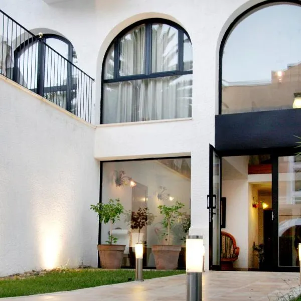 파구에라에 위치한 호텔 Morlans Garden