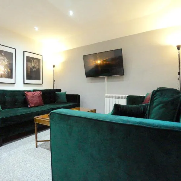 Premium 2 Bed Apartment Thatcham, hotel in Thatcham