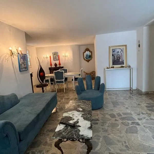 La Maison Blanche, hotel in Dar Salah Bey
