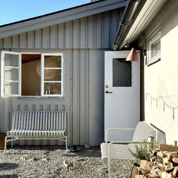 Atelier Blå houses, hotel v destinaci Rösselvik