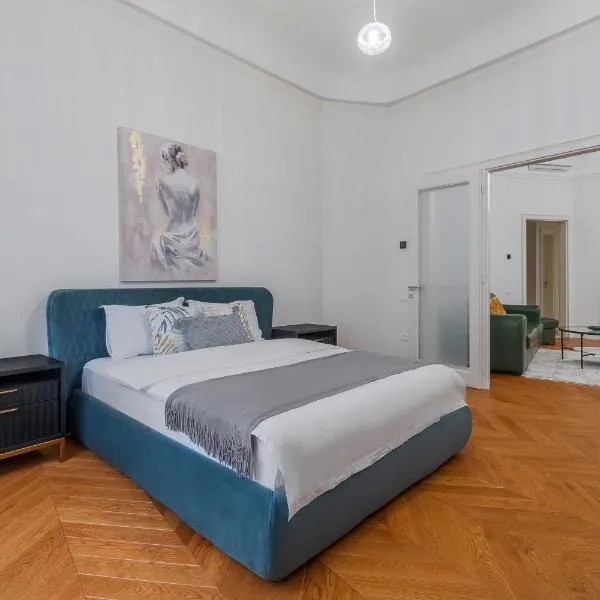 SUPREME Experience Markovitsz-Palat Istoric-Elegant & Spațios, hôtel à Oradea