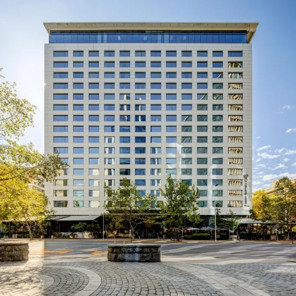 ダブルツリー バイ ヒルトン サンチアゴ ヴィタキューラ（DoubleTree by Hilton Santiago - Vitacura）、サンティアゴのホテル