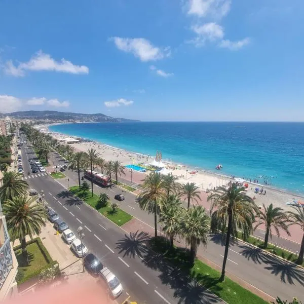 Apartament with sea view, hotel in Nice