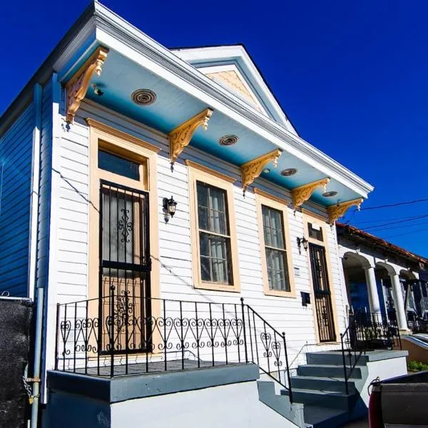 Charming St. Ann Studio, hotel v destinaci New Orleans