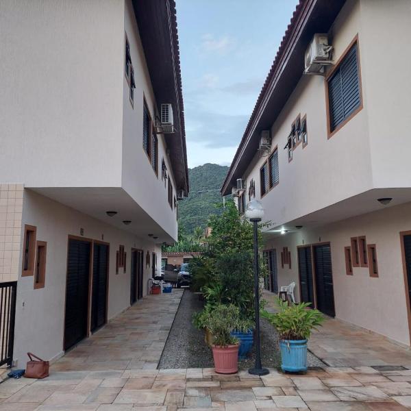 Excelente Apartamento - 2 Suítes com Ar Condicionado em Maranduba