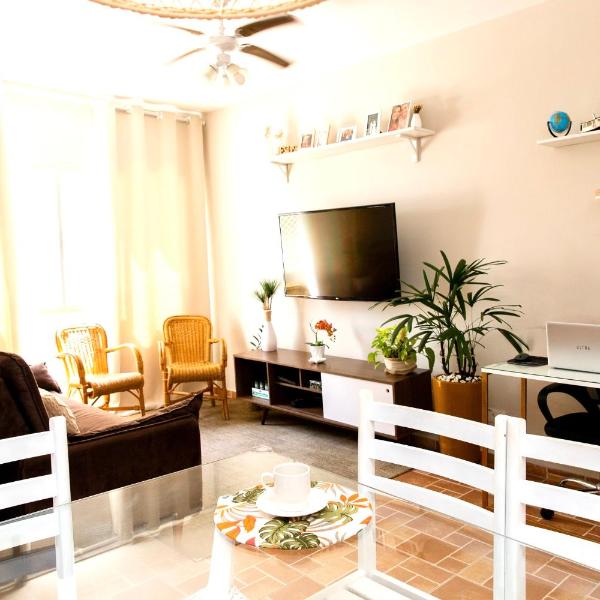 Imperdível Apartamento Completo a 5 Minutos da Praia com Garagem e Ideal Para Lazer e Trabalho Remoto