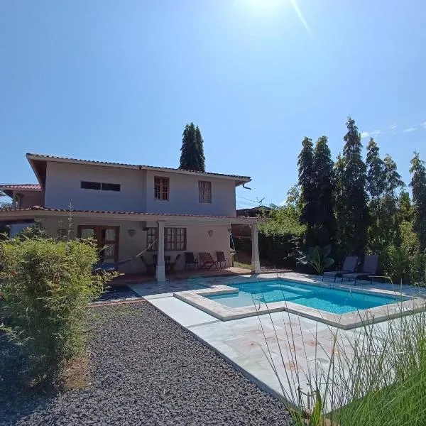 Casa con Piscina Pedasi, hotel v destinaci Pedasí Town