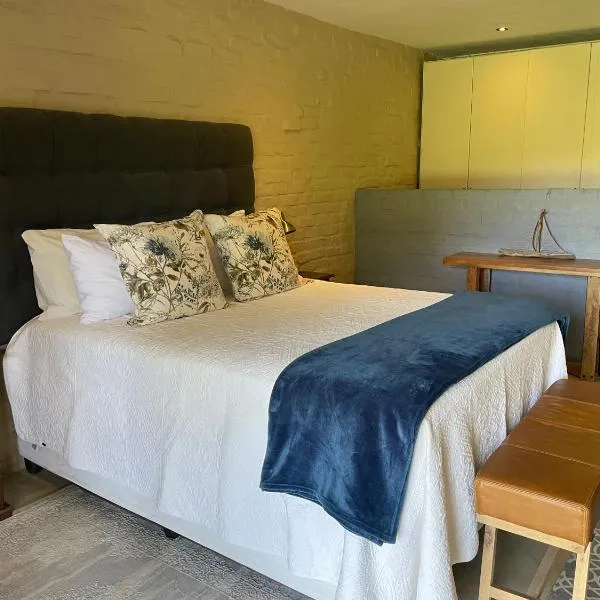 Hartland Country House Luxury Ensuite Rooms, hotel in Oudtshoorn