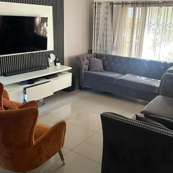 Riverside 1 bedroom house for Two, hotel in Nelspruit