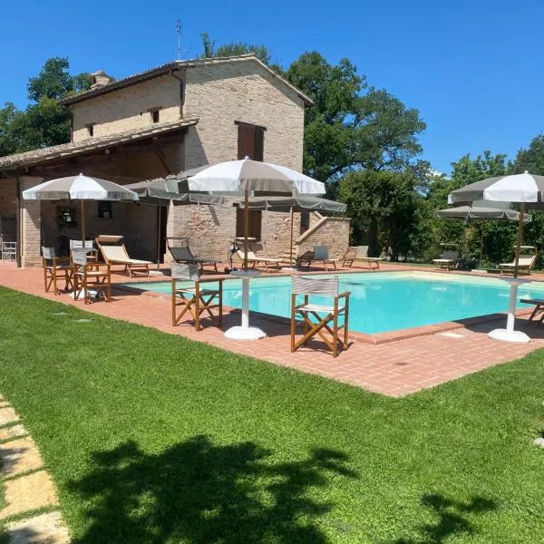 Parco Ducale Country House, hotel v destinaci Urbania