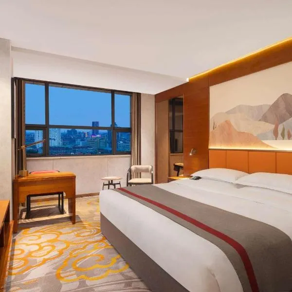 Ramada Encore by Wyndham Jingzhou Shashi, ξενοδοχείο σε Jingzhou