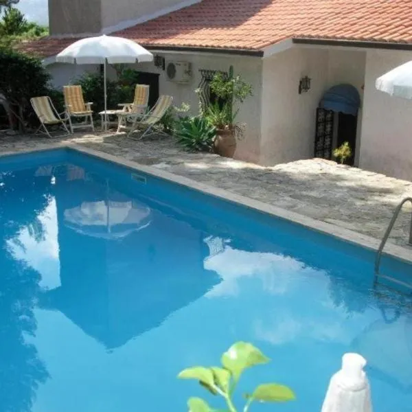 Villa Africa, hotel in Capaci