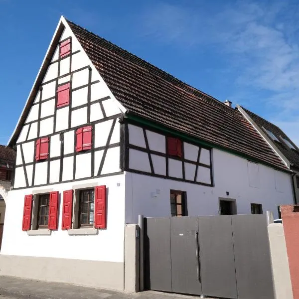 Ferienwohnung in charmantem Fachwerkhaus, hotel in Altrip
