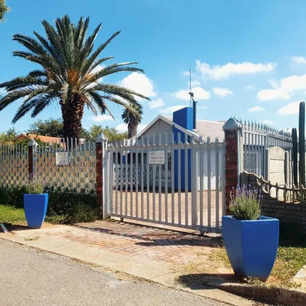 Inn-Finity Empire, ξενοδοχείο σε Witfield