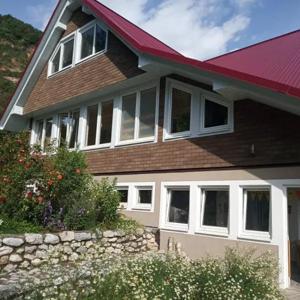 Уютный дом, hotel v destinaci Arslanbob