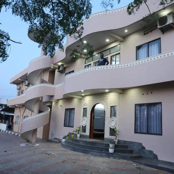 Sauhrudam Resort and Restaurant-Kanyakumari, hotel v destinaci Kanjákumárí