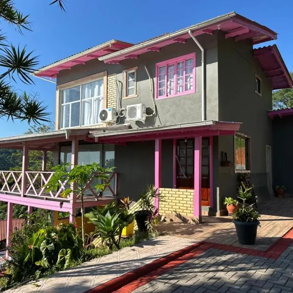 Pousada Recanto Barão de Biguaçu, hotel in Biguaçu