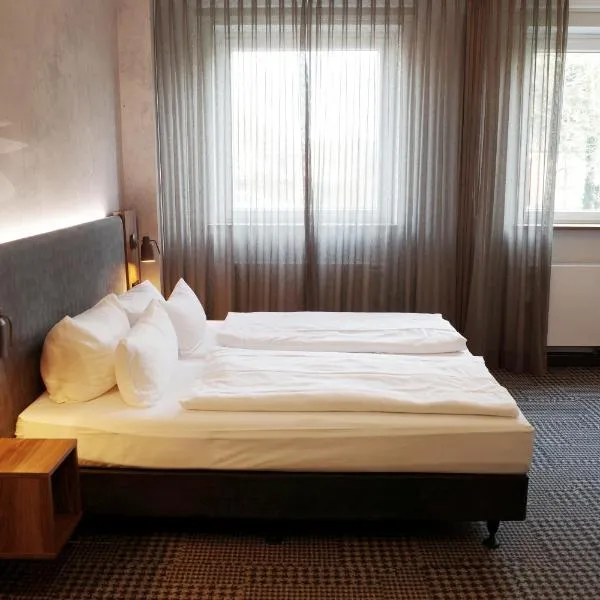 Bundt's Hotel & Gartenrestaurant, hotel v Hamburku